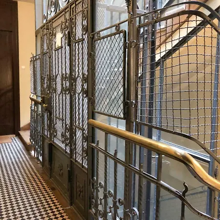 Dominican Square By Hashtag Appartement